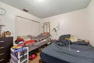 8725 N 46th St, Tampa, FL 33617 - Photo 46