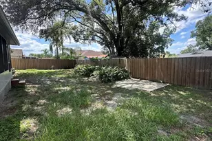17644 Meadowbridge Dr, Lutz, FL 33549 - Photo 6