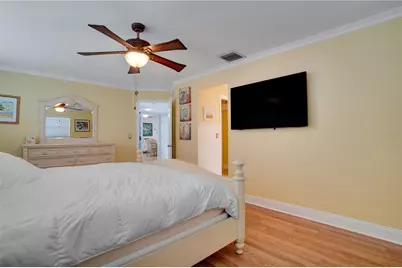 301 Palm Drive, Largo, FL 33770 - Photo 18