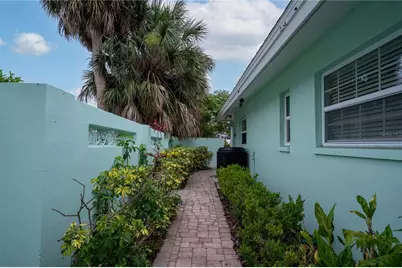 301 Palm Drive, Largo, FL 33770 - Photo 34