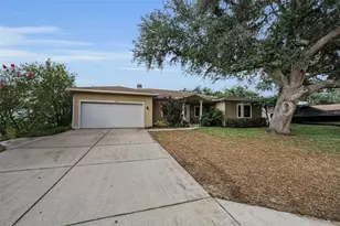 1888 Bugle Ln, Clearwater, FL 33764 - Photo 4