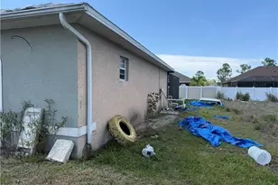 2317 NW 30th Terrace, Cape Coral, FL 33993 - Photo 8