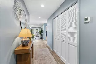 3689 Glen Eagle Dr, Sarasota, FL 34238 - Photo 4