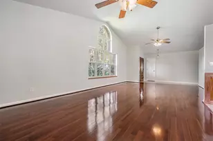 6536 Northlake Dr, Zephyrhills, FL 33542 - Photo 12