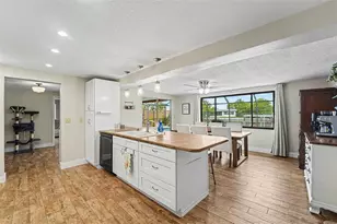 5736 Melaleuca Dr, Holiday, FL 34690 - Photo 10