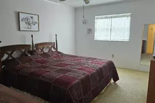 9815 47th Ave N, Saint Petersburg, FL 33708 - Photo 8
