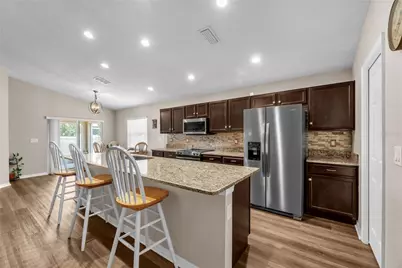 719 Vineyard Reserve Court, Seffner, FL 33584 - Photo 8