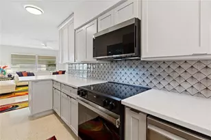 250 Rosery Rd NW, Largo, FL 33770 - Photo 8