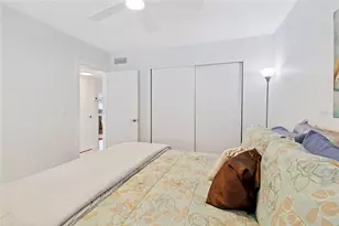 250 Rosery Rd NW, Largo, FL 33770 - Photo 20