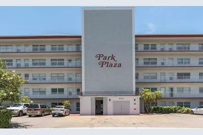 5060 76th Avenue N #402, Pinellas Park, FL 33781 - Photo 1