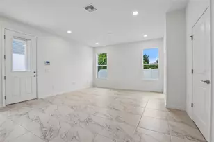 607 Silver Strm Ct, Brandon, FL 33511 - Photo 4