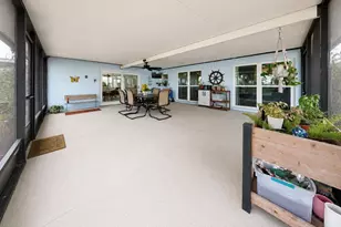 803 Leisey Cir, Ruskin, FL 33570 - Photo 36