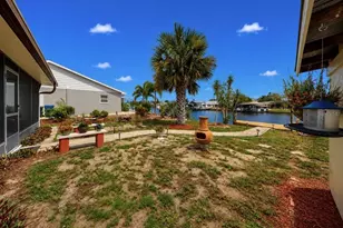 803 Leisey Cir, Ruskin, FL 33570 - Photo 38