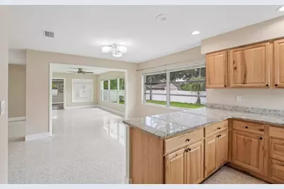 563 Eastview Road, Largo, FL 33770 - Photo 10
