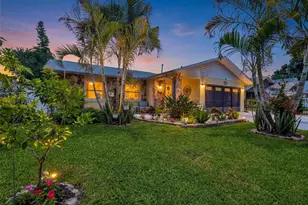 3437 35th St N, Saint Petersburg, FL 33713 - Photo 2