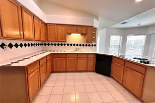 29439 Schinnecock Hills Ln, San Antonio, FL 33576 - Photo 10