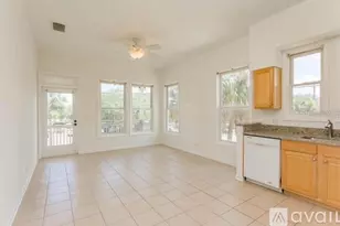 2006 E 4th Ave, Tampa, FL 33605 - Photo 2