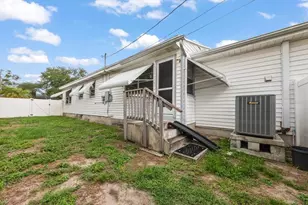 1730 50th St N, Saint Petersburg, FL 33710 - Photo 26