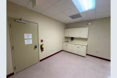 13250 N 56th Street #103, Temple Terrace, FL 33617 - Photo 6