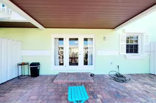 5111 Coquina Key Dr SE, Saint Petersburg, FL 33705 - Photo 20