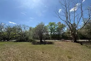 37247 Northside Dr, Zephyrhills, FL 33541 - Photo 6