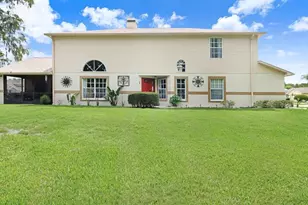 6049 Gentle Ben Cir, Wesley Chapel, FL 33544 - Photo 32