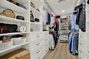 1308 Marion Dr S, Saint Petersburg, FL 33707 - Photo 18
