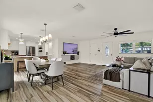 1308 Marion Dr S, Saint Petersburg, FL 33707 - Photo 6