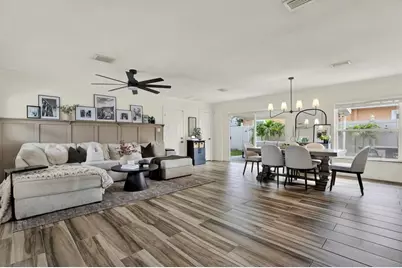1308 Marion Drive S, Saint Petersburg, FL 33707 - Photo 4