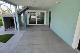 145 131st Ave E, Saint Petersburg, FL 33708 - Photo 14