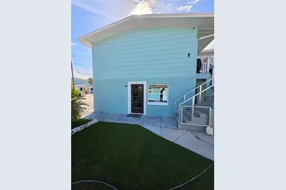 145 131st Avenue E #3, Saint Petersburg, FL 33708 - Photo 1