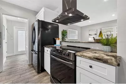 4800 Venetian Boulevard NE, Saint Petersburg, FL 33703 - Photo 16