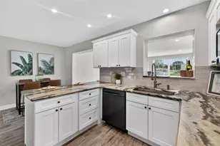 4800 Venetian Blvd NE, Saint Petersburg, FL 33703 - Photo 18