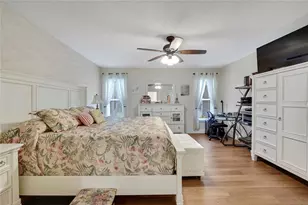 7052 Sparkling Creek Ct, Spring Hill, FL 34606 - Photo 26