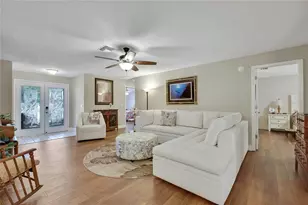 7052 Sparkling Creek Ct, Spring Hill, FL 34606 - Photo 6