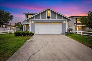 3312 N Lake Dr, Plant City, FL 33563 - Photo 2