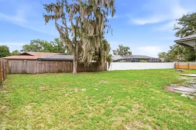 1012 Redbud Circle, Plant City, FL 33563 - Photo 32