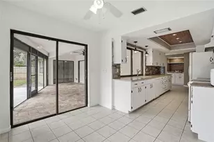 1012 Redbud Cir, Plant City, FL 33563 - Photo 16