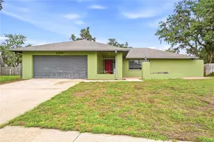 1012 Redbud Cir, Plant City, FL 33563 - Photo 1