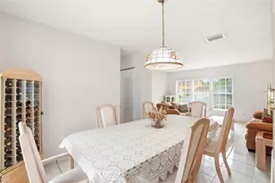 8206 Vassar Cir, Tampa, FL 33634 - Photo 14
