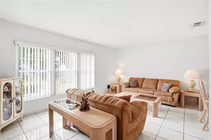 8206 Vassar Cir, Tampa, FL 33634 - Photo 10
