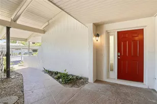 1208 14th Cir SE, Largo, FL 33771 - Photo 2