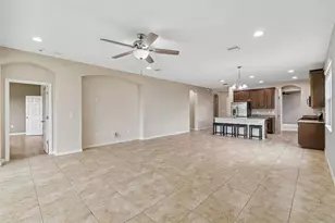 17566 Buckingham Garden Dr, Lithia, FL 33547 - Photo 8