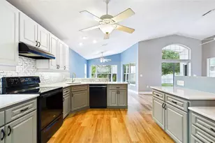 11654 Leda Ln, New Port Richey, FL 34654 - Photo 2