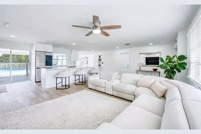 12125 6th Street E, Treasure Island, FL 33706 - Photo 6