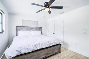 12125 6th St E, Treasure Island, FL 33706 - Photo 30