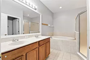 1138 Andrew Aviles Cir, Tampa, FL 33619 - Photo 16