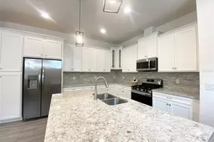 724 Winterside Dr, Apollo Beach, FL 33572 - Photo 12