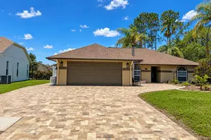 6441 Silver Oaks Dr, Zephyrhills, FL 33542 - Photo 1