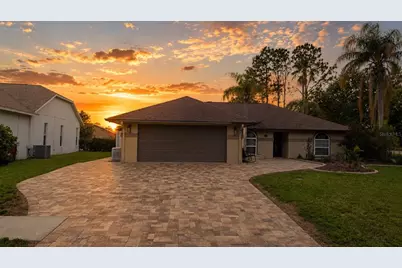 6441 Silver Oaks Drive, Zephyrhills, FL 33542 - Photo 2